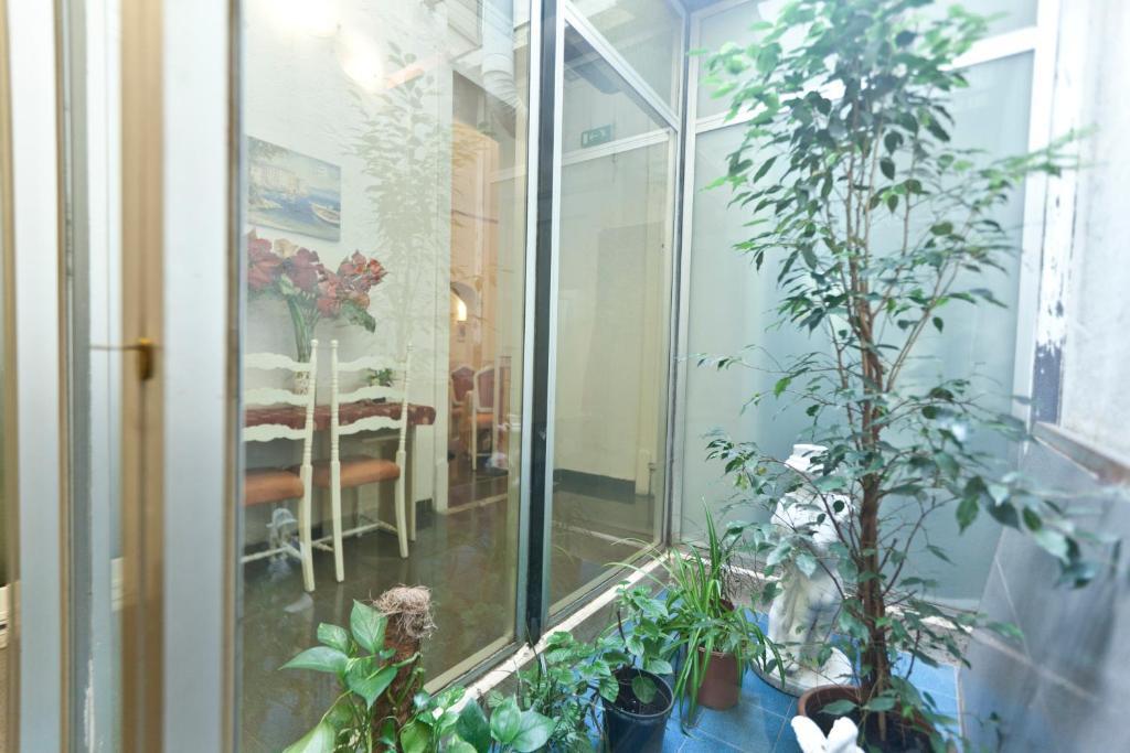 那不勒斯市中心住宿加早餐酒店 外观 照片